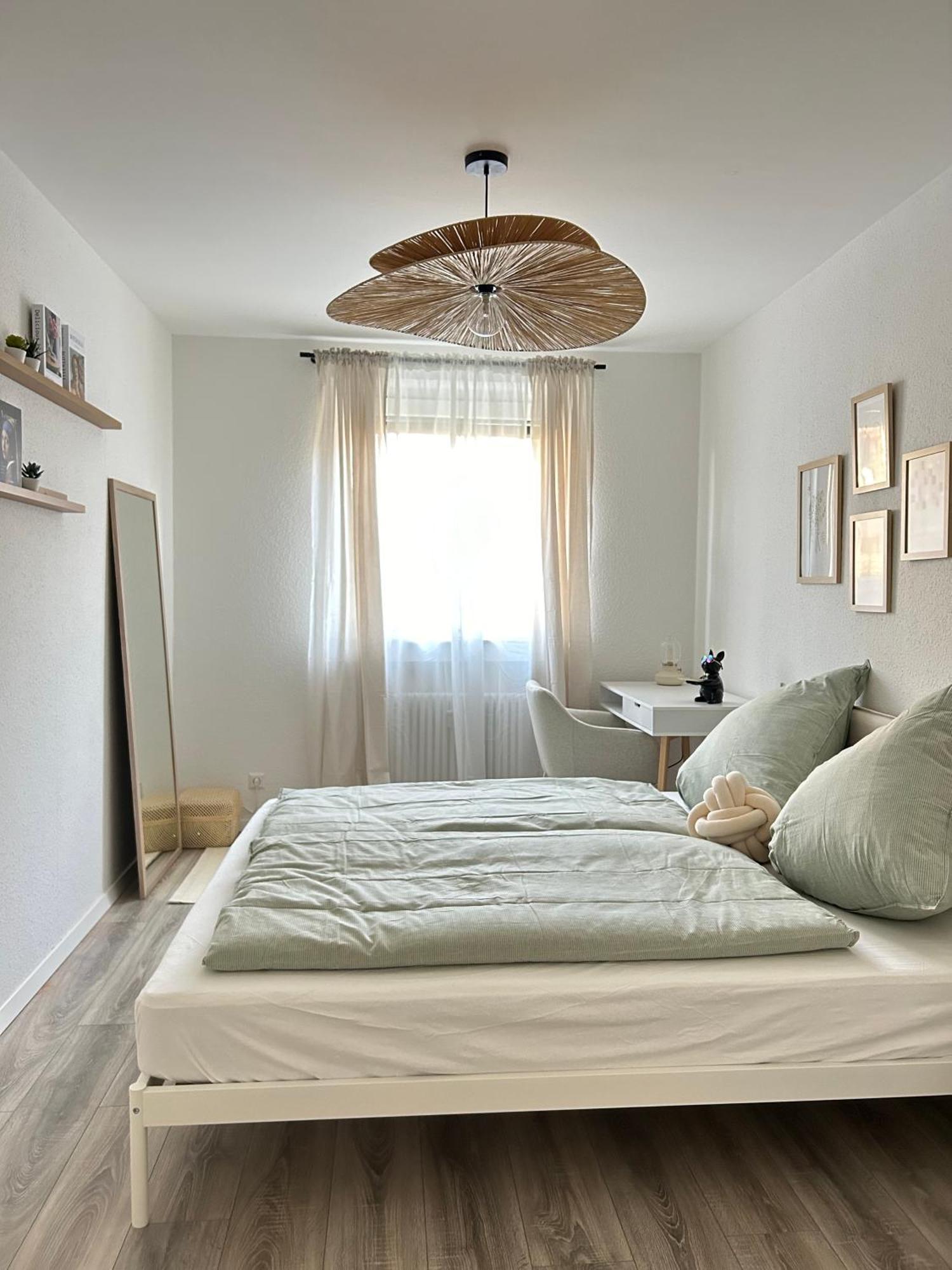 Modernes Designer-Apartment Fuer 7 Gaeste - 80Qm In Zentraler Lage, Self-Check-In 卡尔斯鲁厄 外观 照片